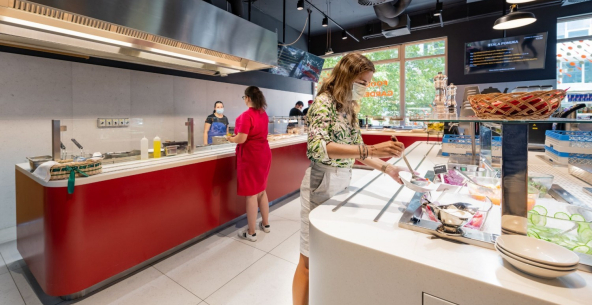 Papier vs. pixel: čo sa naozaj oplatí v roku 2026?