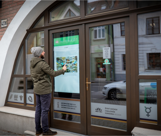 Upútate pozornosť ešte pred vstupom